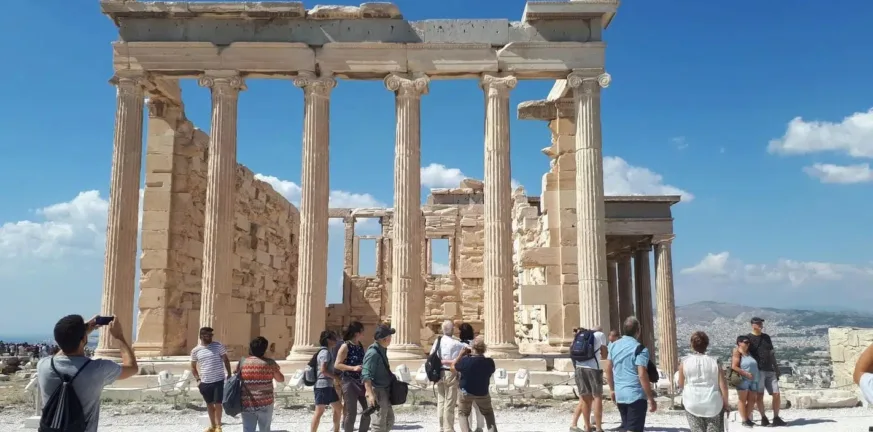 Κλειστή η Ακρόπολη λόγω καύσωνα