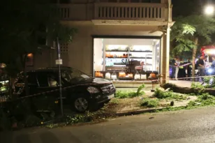 Κολωνάκι: Mercedes χωρίς χειρόφρενο παρέσυρε πεζούς - Τουλάχιστον 11 τραυματίες, ο ένας σοβαρά