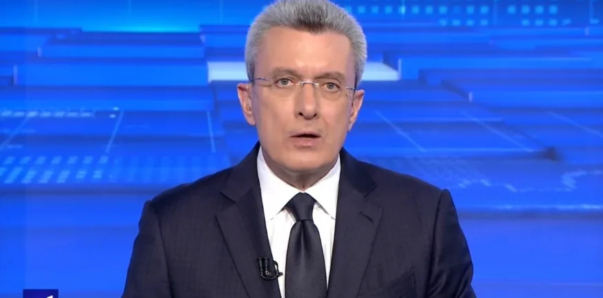 Θύμα...φαρμακευτικής απάτης ο Νίκος Χατζηνικολάου Θύμα...φαρμακευτικής απάτης ο Νίκος Χατζηνικολάου