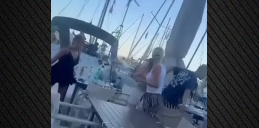 Πήλιο: Θαλαμηγός έπλεε με ταχύτητα και προκάλεσε ζημιές - Συνελήφθη ο κυβερνήτης, πώς «μπλέχτηκε» ο Κριστιάνο Ρονάλντο Πήλιο: Θαλαμηγός έπλεε με ταχύτητα και προκάλεσε ζημιές - Συνελήφθη ο κυβερνήτης, πώς «μπλέχτηκε» ο Κριστιάνο Ρονάλντο