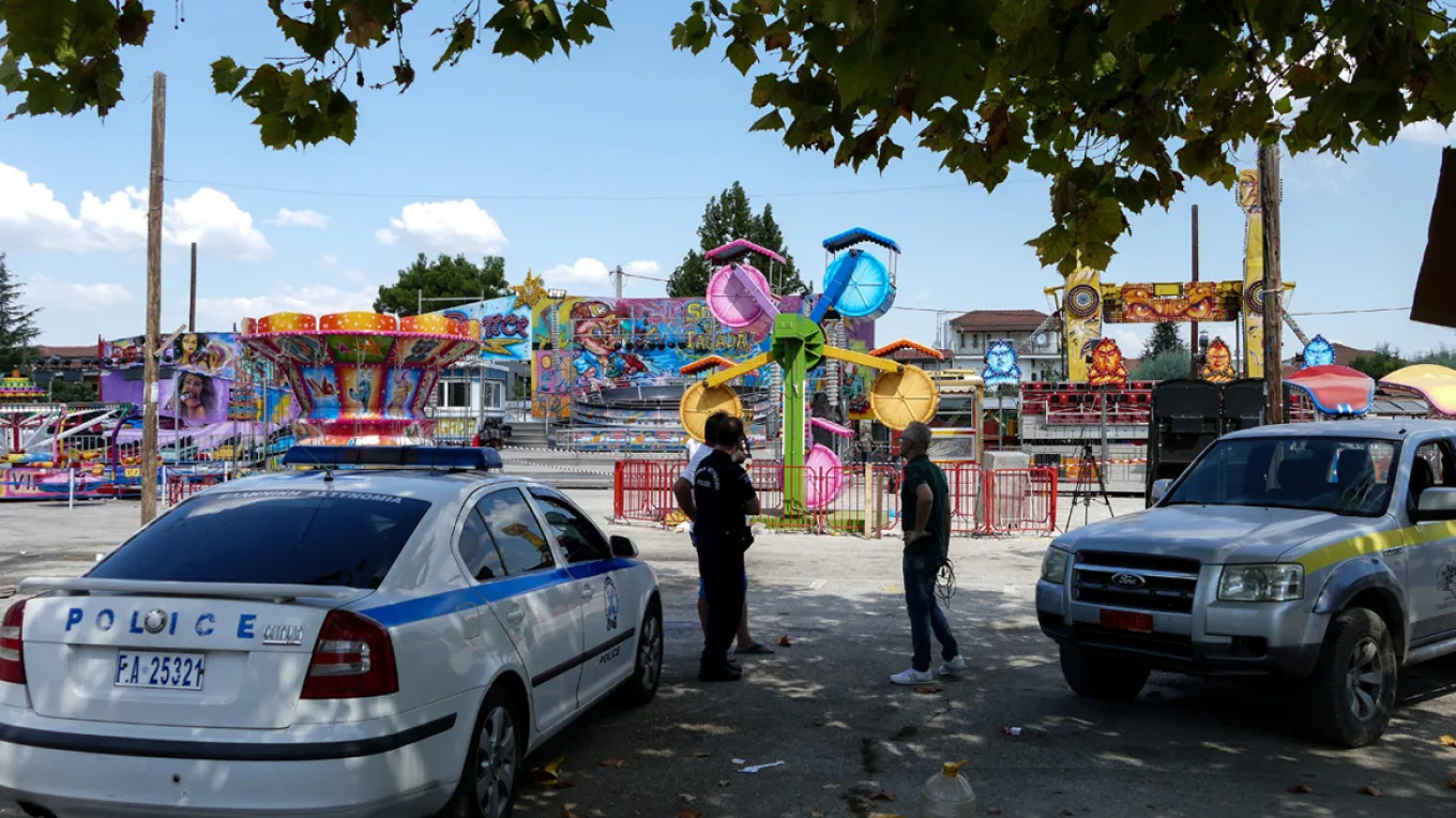 Μάνα και αδελφός «έσπασαν» τη σιωπή: Συγκλονιστικές μαρτυρίες στη δίκη για τον θάνατο του 19χρονου στο λούνα παρκ της Χαλκιδικής Μάνα και αδελφός «έσπασαν» τη σιωπή: Συγκλονιστικές μαρτυρίες στη δίκη για τον θάνατο του 19χρονου στο λούνα παρκ της Χαλκιδικής