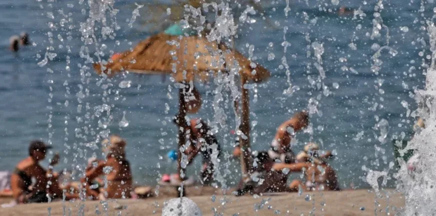 Στα «κόκκινα» ο υδράργυρος, ο καιρός σήμερα 17/7, η πρόγνωση για την Πάτρα Στα «κόκκινα» ο υδράργυρος, ο καιρός σήμερα 17/7, η πρόγνωση για την Πάτρα