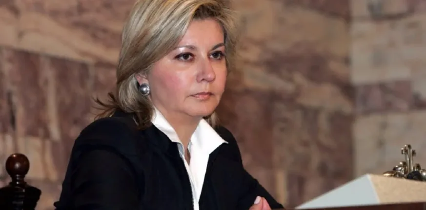 Ζέττα Μακρή για την υπόθεση εκβιασμού: «Πολύ στενάχωρη, αλλά έκανα αυτό που η συνείδησή μου επέβαλε» BINTEO Ζέττα Μακρή για την υπόθεση εκβιασμού: «Πολύ στενάχωρη, αλλά έκανα αυτό που η συνείδησή μου επέβαλε» BINTEO