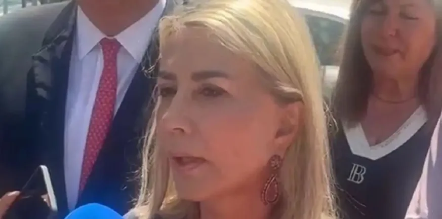 «Η πολιτική μου δεν αγοράζεται από πρωινάδικα» – Η Ζέττα Μακρή “καρφώνει” τον δημοσιογράφο που την εκβίασε «Η πολιτική μου δεν αγοράζεται από πρωινάδικα» – Η Ζέττα Μακρή “καρφώνει” τον δημοσιογράφο που την εκβίασε