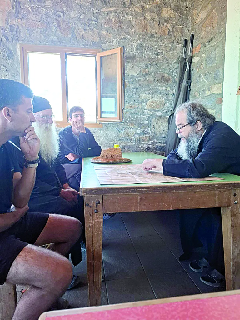 Άγγιξαν τον ουρανό: Ομάδα Πατρινών στις κορυφές του Ολύμπου - ΦΩΤΟ Άγγιξαν τον ουρανό: Ομάδα Πατρινών στις κορυφές του Ολύμπου - ΦΩΤΟ