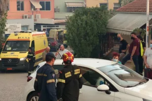 Πάνω από το Καραμανδάνειο Νοσοκομείο οι φλόγες ΦΩΤΟΓΡΑΦΙΑ
