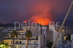 Νύχτα αγωνίας για την Πάτρα: Συνεχίζεται η μάχη με τις αναζωπυρώσεις – Ποιο είναι το μεγάλο μέτωπο