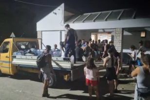 Πάτρα: Ξεκίνησε η διανομή εμφιαλωμένου νερού σε συνοικίες