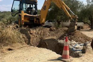 Πάτρα: Χωρίς νερό οι περιοχές που κάηκαν – Μέχρι πότε αναμένεται να υδροδοτηθούν τα Τσουκαλέικα