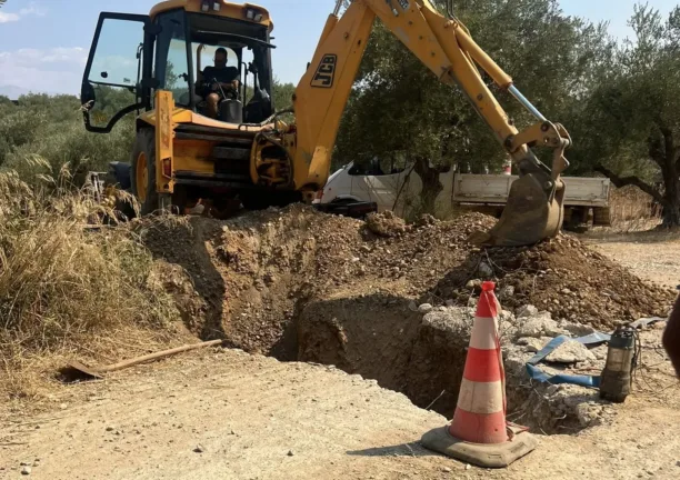 Πάτρα: Χωρίς νερό οι περιοχές που κάηκαν - Μέχρι πότε αναμένεται να υδροδοτηθούν τα Τσουκαλέικα Πάτρα: Χωρίς νερό οι περιοχές που κάηκαν - Μέχρι πότε αναμένεται να υδροδοτηθούν τα Τσουκαλέικα