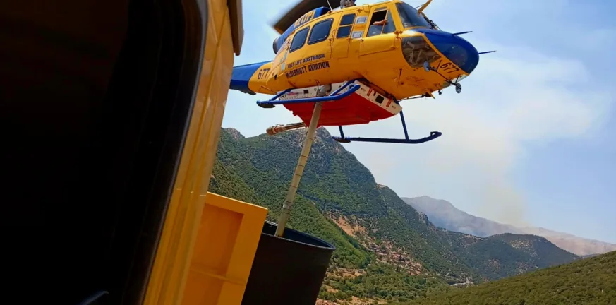 Καλάβρυτα: Βελτιωμένη η εικόνα της μεγάλης πυρκαγιάς στην Αροανία – Καταγγελίες κατοίκων για εμπρησμό