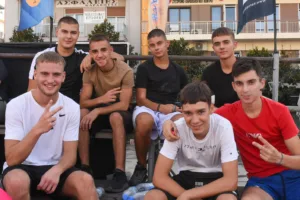 Εβρεξε τρίποντα στο τουρνουά 3on3 στην πλατεία Γεωργίου Α΄