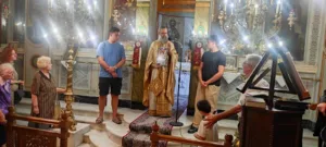Η ενορία του Αγίου Ανδρέα Εγλυκάδας τίμησε Λαμπάτο, Αγγελόπουλο και Μπιτσάκο