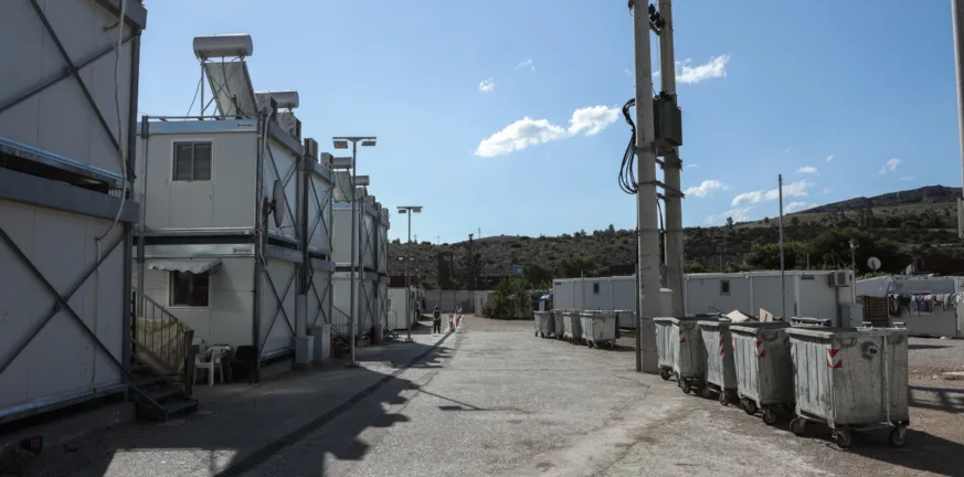 Έξι μήνες φυλακή στους μετανάστες που επιχείρησαν να δραπετεύσουν από κλειστή δομή φιλοξενίας στον Δήμο Σιντικής