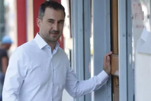 Και ο Αλέξης Χαρίτσης έρχεται στην Πάτρα για τις πυρκαγιές