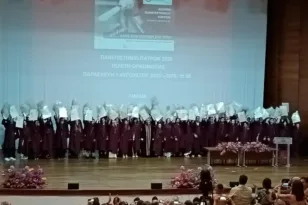Ενθουσιασμός και συγκίνηση στην απονομή πτυχίων του Τμήματος Ιατρικής Πανεπιστημίου Πατρών, ΦΩΤΟ, ΒΙΝΤΕΟ