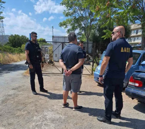 Αυτή είναι η δράση υπαλλήλου του Δήμου Παλλήνης που συνελήφθη για τέσσερις εμπρησμούς!