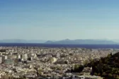 Τι προτείνουν οι ιδιοκτήτες ακινήτων για να βρίσκουν στέγη ευκολότερα οι φοιτητές
