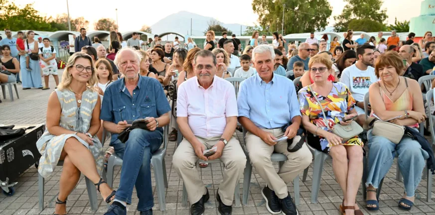 Χαμόγελα, παιχνίδι και μήνυμα ζωής: 10+1 χρόνια παιδικές κατασκηνώσεις Δήμου Πατρέων ΦΩΤΟ Χαμόγελα, παιχνίδι και μήνυμα ζωής: 10+1 χρόνια παιδικές κατασκηνώσεις Δήμου Πατρέων ΦΩΤΟ