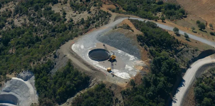 Αμφιλοχία: Η βάρδια που δεν τελείωσε ποτέ - 40χρονος νεκρός σε εργοτάξιο, καταπλακώθηκε από οδοστρωτήρα Αμφιλοχία: Η βάρδια που δεν τελείωσε ποτέ - 40χρονος νεκρός σε εργοτάξιο, καταπλακώθηκε από οδοστρωτήρα