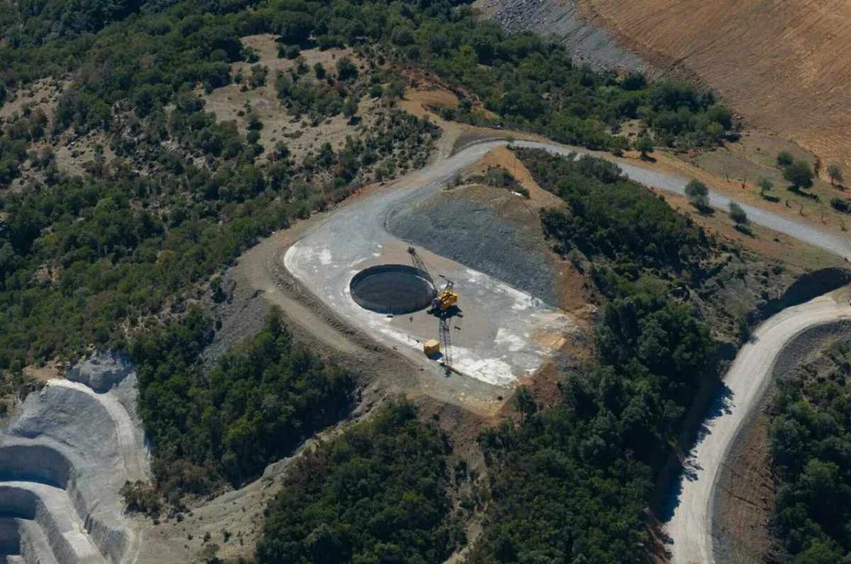 Αμφιλοχία: Η βάρδια που δεν τελείωσε ποτέ - 40χρονος νεκρός σε εργοτάξιο, καταπλακώθηκε από οδοστρωτήρα