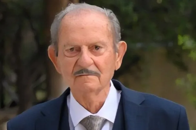 «Η γειτονιά μας η Μαγούλα πενθεί. Έφυγε χορεύοντας, στο γαμήλιο γλέντι της εγγονής του»