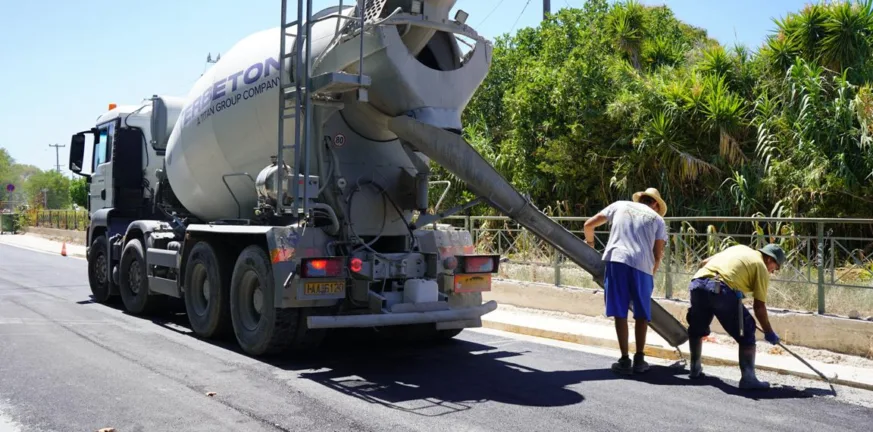Δήμος Πατρέων: Ολοκληρώνεται η ασφαλτόστρωση της οδού Αχιλλέως στα Μποζαΐτικα ΦΩΤΟ