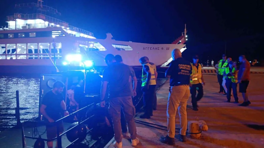 Πυρκαγιά στην Αχαΐα: Διένυσε 25χλμ. καίγοντας σπίτια, επιχειρήσεις και καλλιέργεις ΦΩΤΟΡΕΠΟΡΤΑΖ