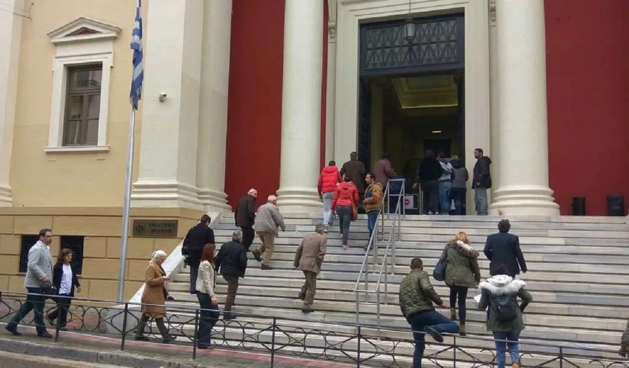 Πάτρα: Τη Δευτέρα η απολογία του 46χρονου για το θανατηφόρο τροχαίο στην Ακτή Δυμαίων