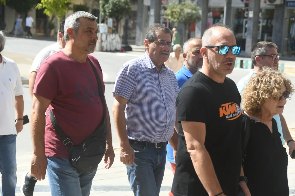 Πάτρα: Στην απεργιακή συγκέντρωση ο Κ. Πελετίδης: «Με τη δύναμή μας θα ανατρέψουμε το νομοσχέδιο» ΦΩΤΟ
