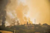 Η Δημοτική Αρχή της Πάτρας, οι εργαζόμενοι του Δήμου και της ΔΕΥΑΠ, μαζί με το λαό στη μάχη της κατάσβεσης