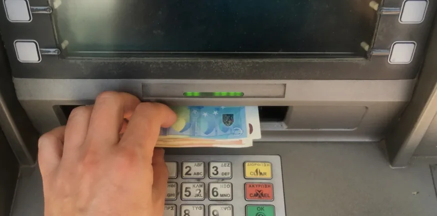 Έρχονται πληρωμές από e-ΕΦΚΑ και ΔΥΠΑ - Οι καταβολές έως τις 29 Αυγούστου