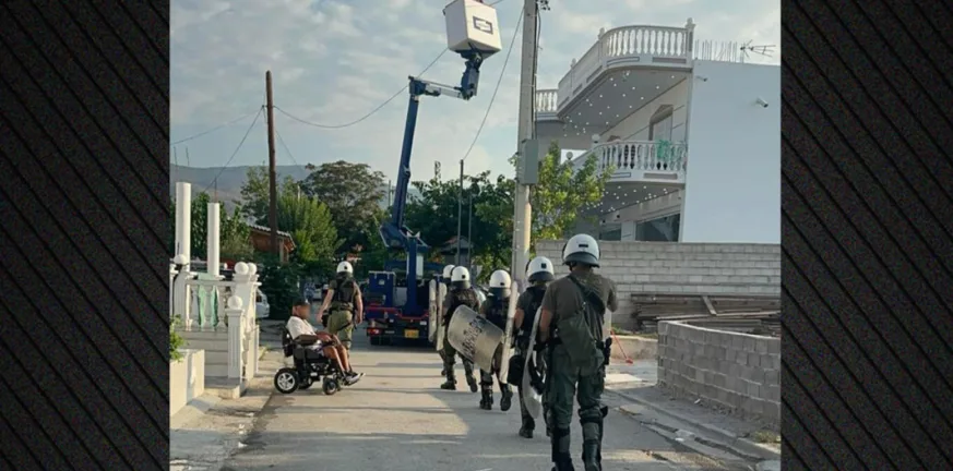 Δυτική Αττική: Έφοδος της ΕΛ.ΑΣ. στη Φυλή - Οχήματα χωρίς πινακίδες σε πλυντήριο αυτοκινήτων ΒΙΝΤΕΟ