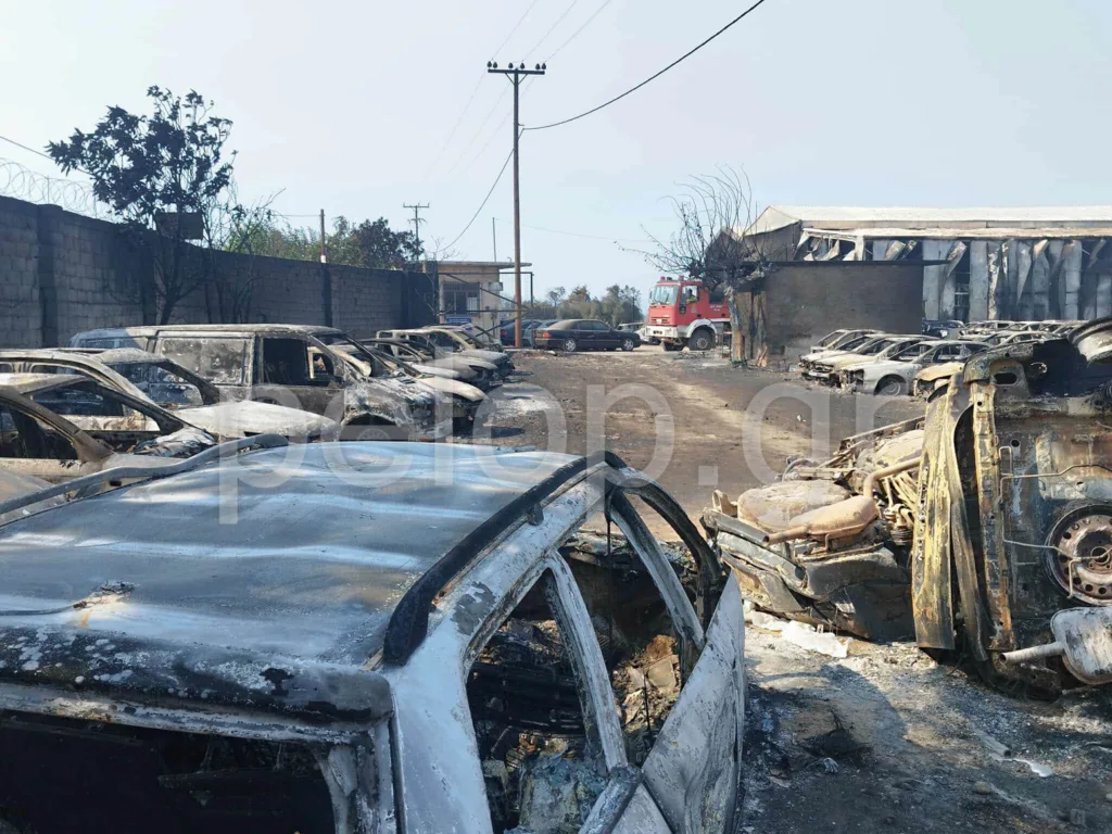 Φωτιές στην Αχαΐα: 550 οχήματα κάηκαν στις εγκαταστάσεις του ΟΔΔΥ ΦΩΤΟ