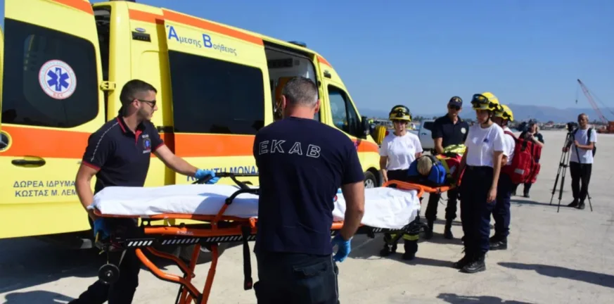 Νεκρός άνδρας ανασύρθηκε από τη θάλασσα στο λιμάνι του Πειραιά Νεκρός άνδρας ανασύρθηκε από τη θάλασσα στο λιμάνι του Πειραιά