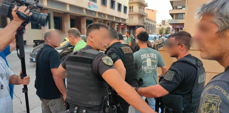 Μαρτυρίες, φωτογραφίες και καταδίωξη: Το παζλ που «έδεσε» τους εμπρηστές της Πάτρας - Πώς έφτασε στα ίχνη τους η ΕΛΑΣ