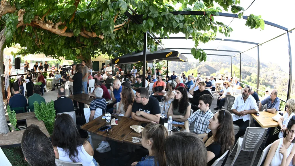 Από τη Βούντενη ξεκίνησε η περιοδεία του Δημήτρη Κουτσούμπα σε πυρόπληκτες περιοχές της Αχαΐας