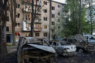 Μαζική επίθεση με drones στη Ρωσία: Φωτιά σε νοσοκομείο και διυλιστήριο της Lukoil στη Βολγκαγκράντ