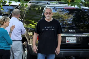 Ερευνα του FBI στο σπίτι του επικριτή του Τραμπ, Τζον Μπόλτον ΦΩΤΟ