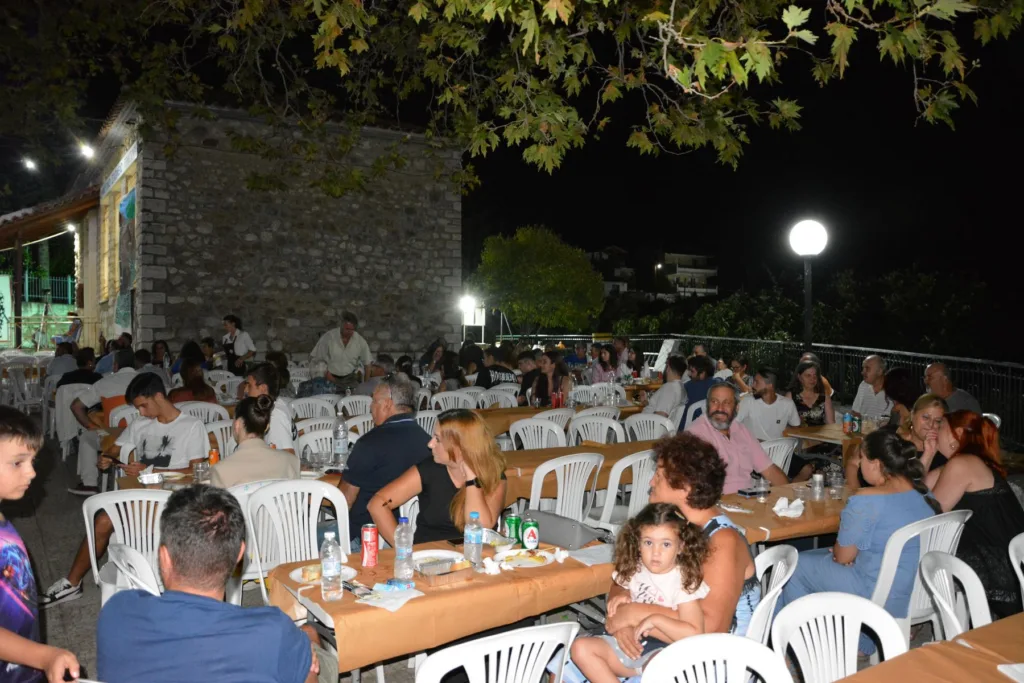 Με επιτυχία η γιορτή της σταφίδας στο Γρηγόρι – Συνεχίζεται το 28ο Φεστιβάλ με πεζοπορία και παραδοσιακή γαστρονομία