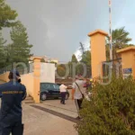 Πυρκαγιές: Κάηκε ολοσχερώς σπίτι στον Ανω Λυκοχορό - Μάχη με αναζωπυρώσεις και μικρές εστίες ΦΩΤΟ - ΒΙΝΤΕΟ ΣΥΝΕΧΗΣ ΕΝΗΜΕΡΩΣΗ