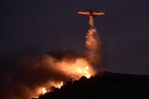 Εκρηκτική η συμπεριφορά της φωτιάς στην Κερατέα, οι εικόνες «μιλούν»! ΦΩΤΟ