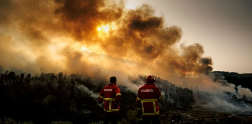 Πορτογαλία: Νεκρός 45χρονος πυροσβέστης στη μάχη με τις φλόγες Πορτογαλία: Νεκρός 45χρονος πυροσβέστης στη μάχη με τις φλόγες