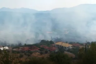 Σε ύφεση η φωτιά στη Βρυσούλα Πρεβέζης
