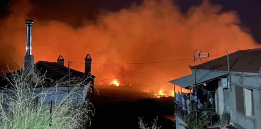 Πάτρα: Συλλήψεις εμπρηστών σε Συχαινά - Γηροκομειό - Τρεις νεαροί στα χέρια της Αστυνομίας