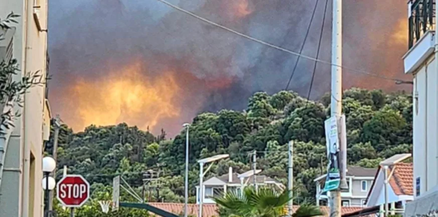 Δήμος Πατρέων: Στέγη, τροφή και στήριξη για τους πληγέντες από τις πυρκαγιές