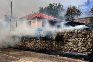 Ενεργά πύρινα μέτωπα σε Κοιλιωμένο, Λιθακιά και Κερί στη Ζάκυνθο