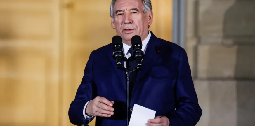 Χάνεται η κυβέρνηση Μπαϊρού στη Γααλλία Χάνεται η κυβέρνηση Μπαϊρού στη Γααλλία