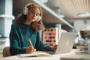 Τι laptop χρειάζεται ένας μαθητής ή φοιτητής για τα μαθήματα και τις εργασίες του;