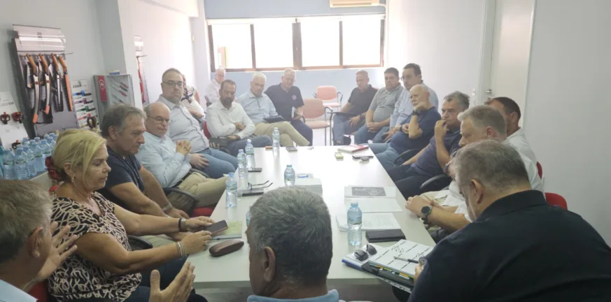 Σύσκεψη στη ΒΙΠΕ υπό τον Φαρμάκη - Οι ζημιές, τα μέτρα και η επόμενη μέρα ΦΩΤΟ